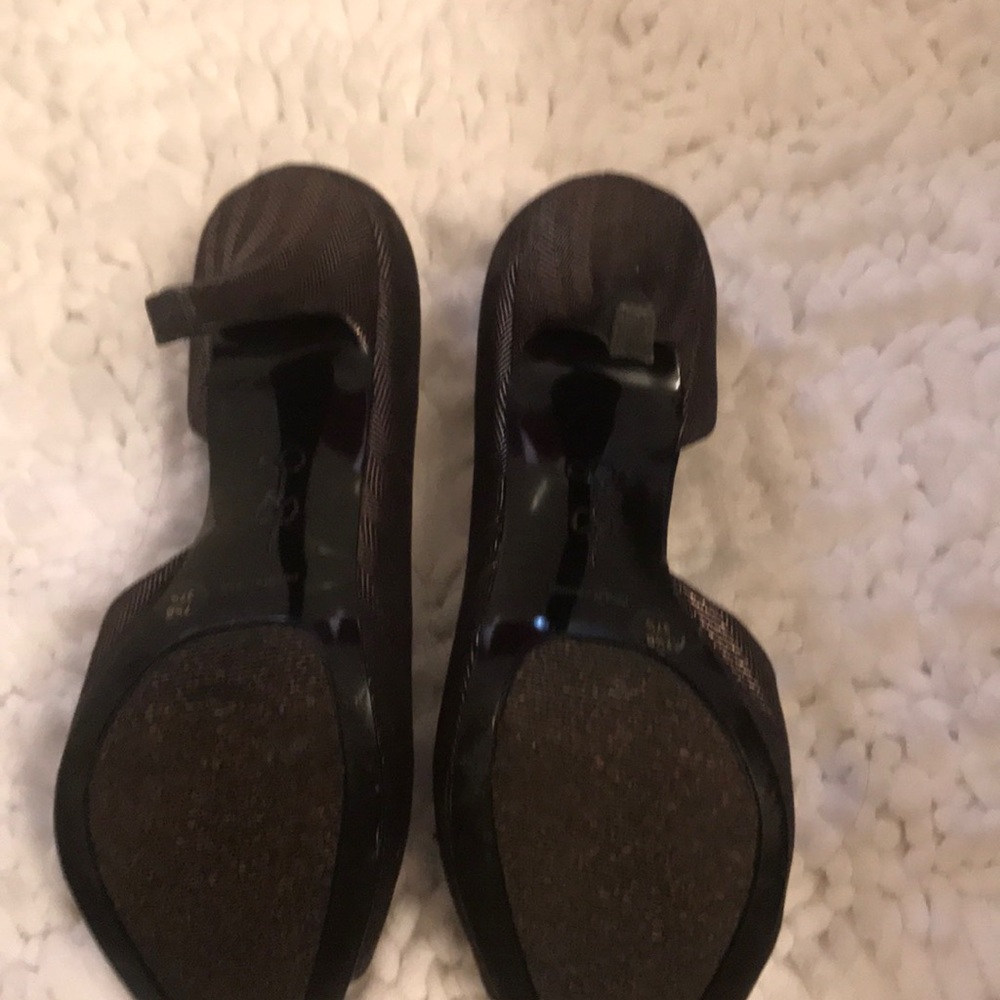 Shoes - Picture 2 of 2